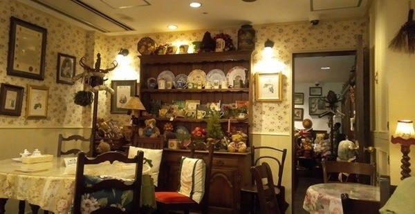 オールドローズガーデン　英国風店内の画像