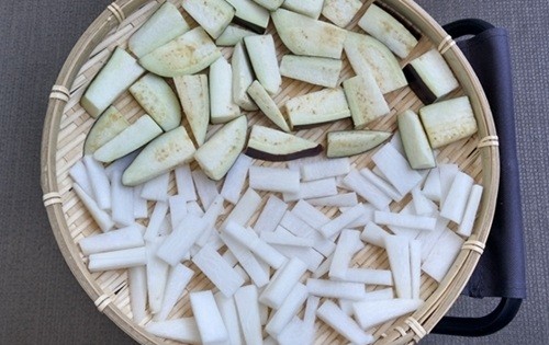 干し野菜(なす、大根):干し始めの画像